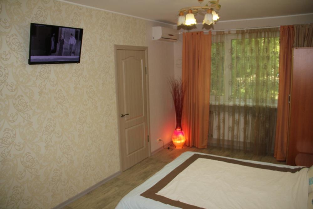 Современная 1-Комнатная Квартира Kharkov Ngoại thất bức ảnh